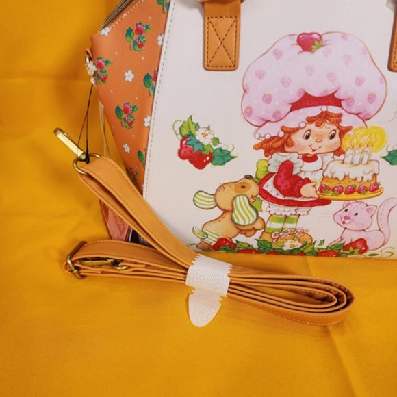 Loungefly Strawberry Shortcake & Friends Birthday Cake Satchel Handbag NEW - Picture 11 of 13